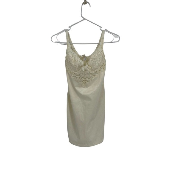 Victoria’s Secret Shapewear Slip Bra Ivory Lace Size 36B